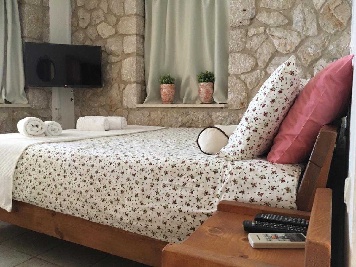 Villa Christianna Studios Áyios Nikítas Dış mekan fotoğraf